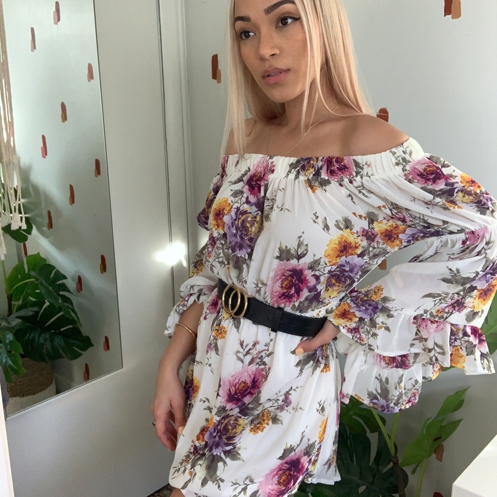 Short Floral Off-the-shoulder Dress - Picture 3 of 5